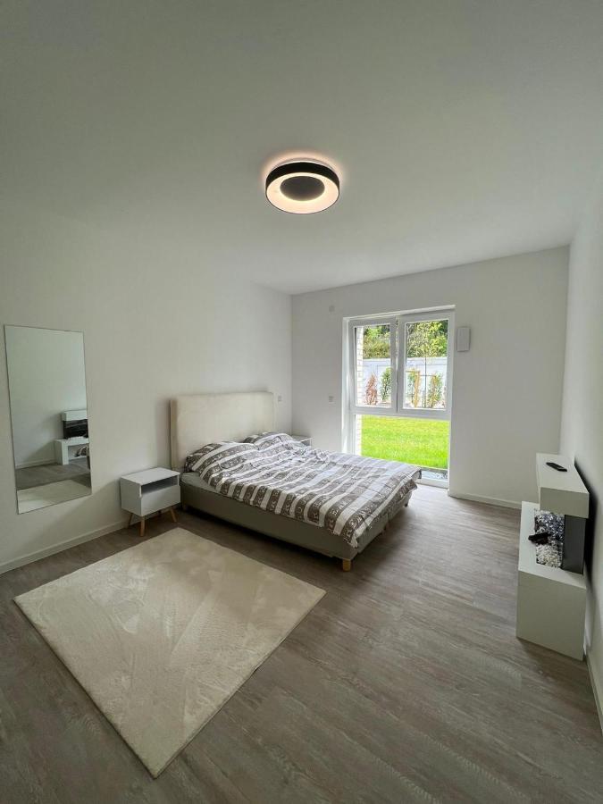 Luxurioeses Apartment Fuer 4 Personen, Neubau, Parkplatz Free 波鸿 外观 照片