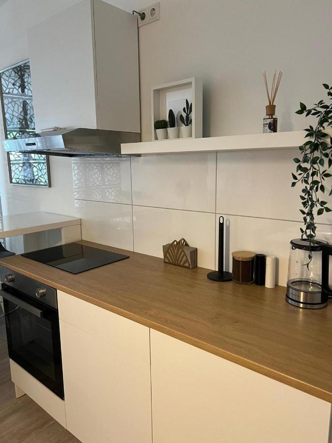 Luxurioeses Apartment Fuer 4 Personen, Neubau, Parkplatz Free 波鸿 外观 照片