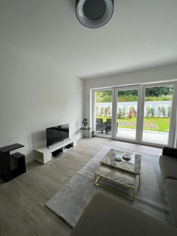 Luxurioeses Apartment Fuer 4 Personen, Neubau, Parkplatz Free 波鸿 外观 照片