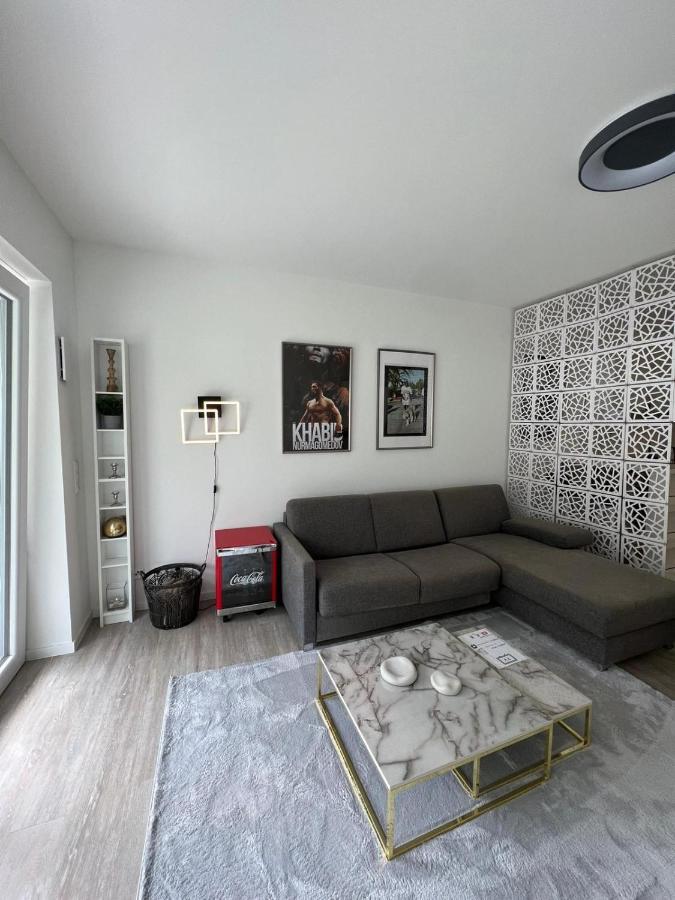 Luxurioeses Apartment Fuer 4 Personen, Neubau, Parkplatz Free 波鸿 外观 照片